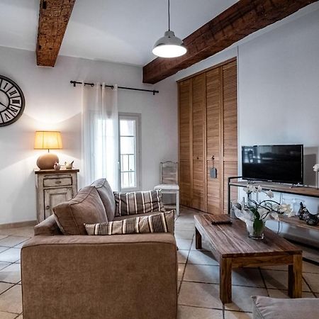 Appartement Au Coeur De L'Isle Sur La Sorgue Esterno foto