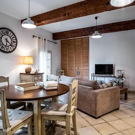 Appartement Au Coeur De L'Isle Sur La Sorgue Esterno foto