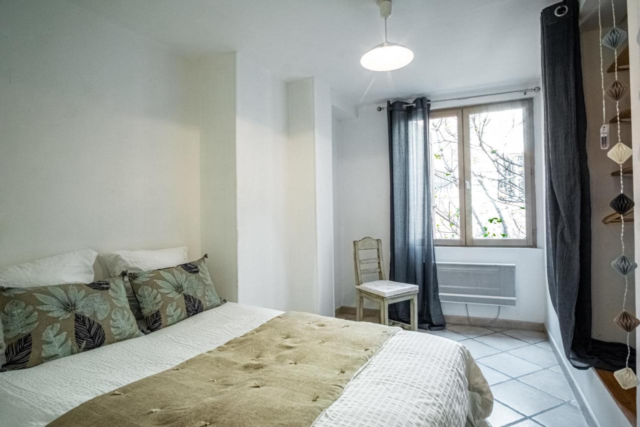 Appartement Au Coeur De L'Isle Sur La Sorgue Esterno foto